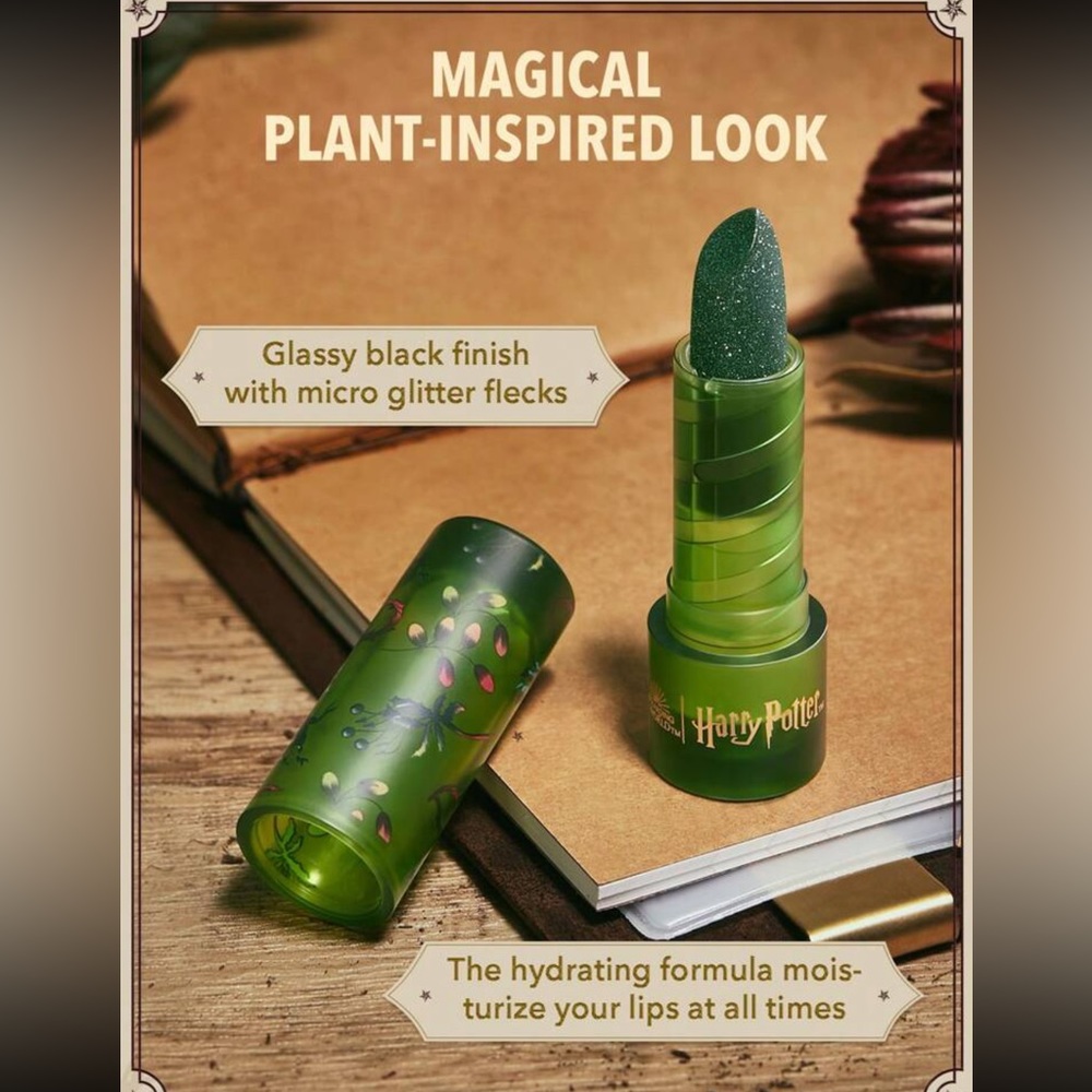 $50 FULL HARRY POTTER MAKEUP SET. NEW. $50 WHEN BUNDLED - Picture 6 of 15